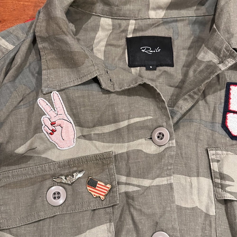 Rails Agnes Camo Military Patch Button Up Down Sh… - image 2